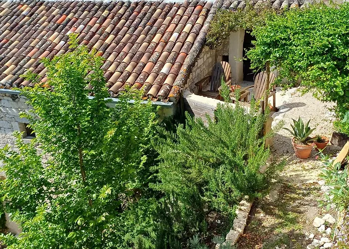 Moon Hébergement de vacances Flaugnac